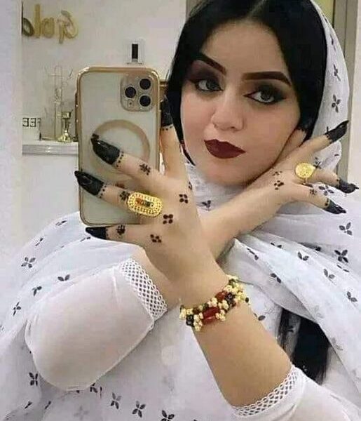 مليونيرة سعودية الأصل ترغب بالزواج تقول مال و جمال وثروتها كبيره لمن يرغب بالزواج